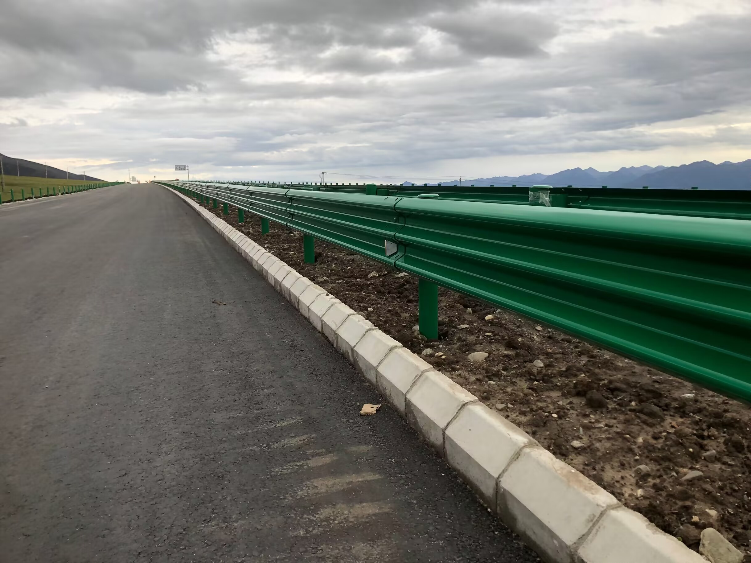 游仙区乡村公路波形护栏双波波形护栏 - 推荐